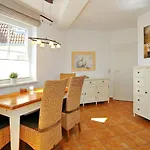 Strandstrasse 43 23