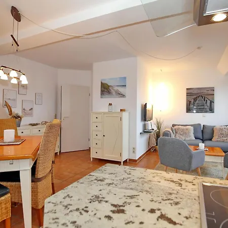 Apartment Strandstraße 43 23 *