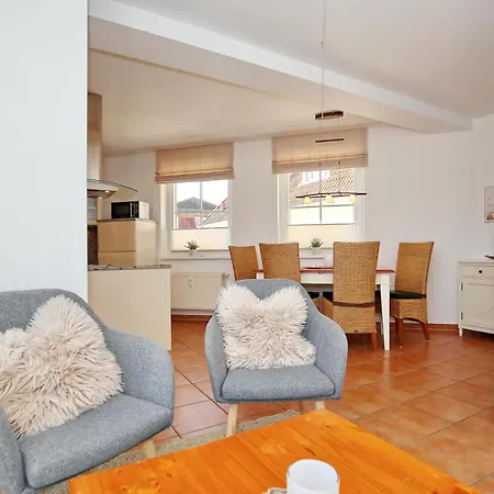Apartamento Strandstrasse 43 23 *